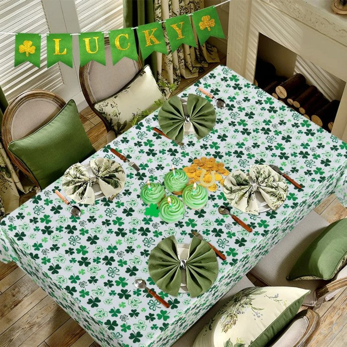 LUSHVIDA St Patrick's Day Checkered Fabric Round Table Cloth-Polyester Shamrock Pattern Tablecloth, Table Cover Protector for Party, Banquet, Dinner Decoration Use